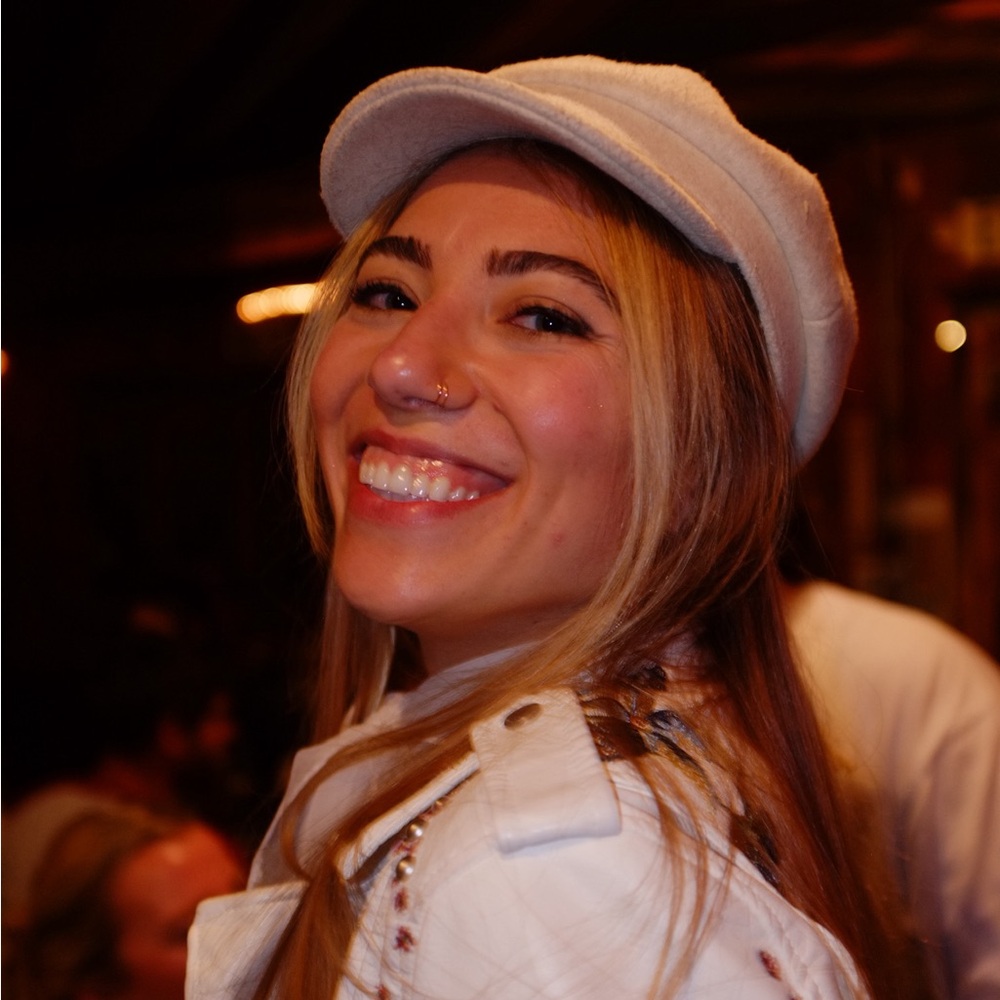 Meet your Posher, Brooke